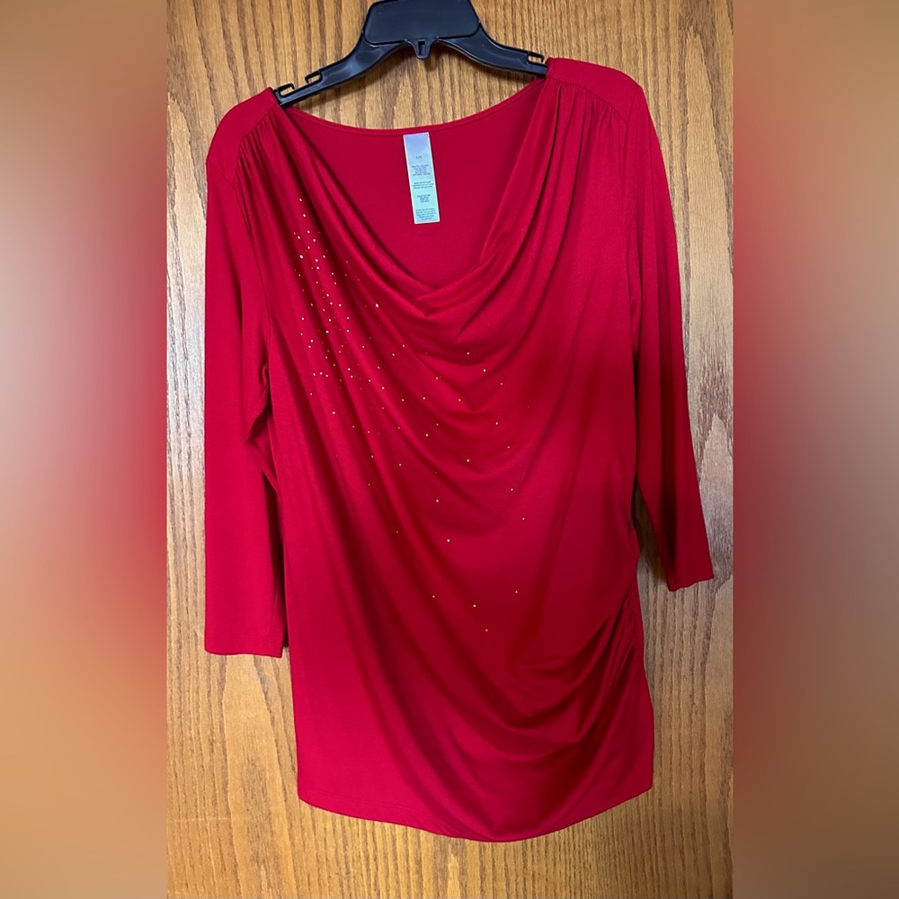 Cowl Neck long sleeve top w/gold colored sequins on front of top, Sz. L